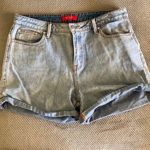 Guess Size 30 Shorts with Floral Print on back pocket